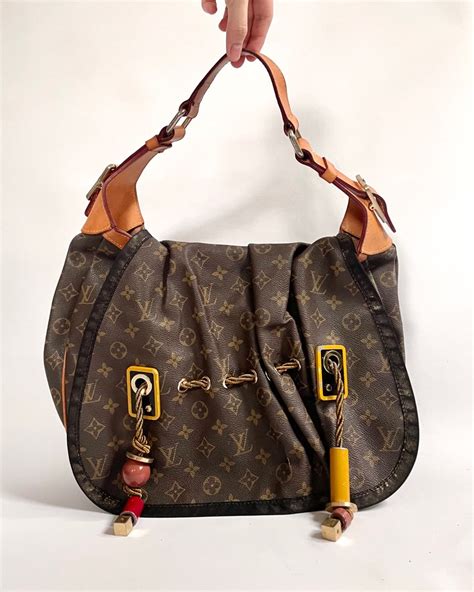 Louis Vuitton Monogram Madonna Kalahari GM Leather Shoulder 